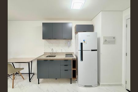 Studio para alugar com 25m², 1 quarto e sem vaga Studio para alugar com 25m², 1 quarto e sem vagaStudio