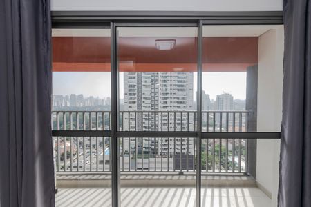 Studio para alugar com 27m², 1 quarto e sem vaga Studio para alugar com 27m², 1 quarto e sem vagaVaranda