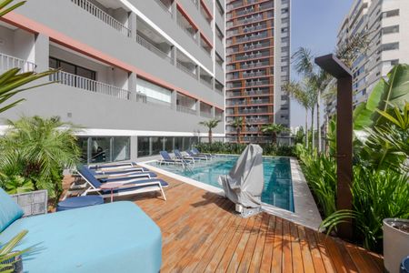 Studio para alugar com 27m², 1 quarto e sem vaga Studio para alugar com 27m², 1 quarto e sem vagaPiscina