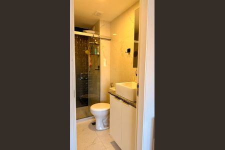 Banheiro de kitnet/studio à venda com 1 quarto, 24m² em Bela Vista, São Paulo