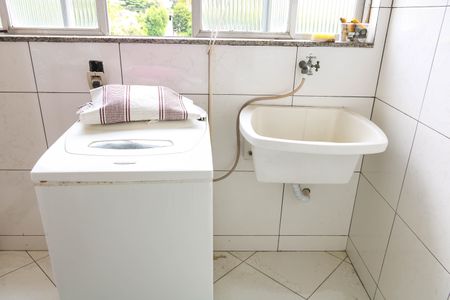 Apartamento à venda com 60m², 2 quartos e 1 vagaÁrea de Serviço