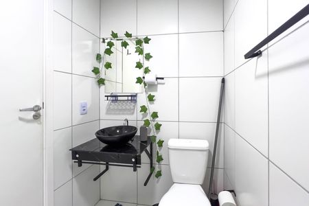 Studio para alugar com 24m², 1 quarto e sem vaga Studio para alugar com 24m², 1 quarto e sem vagaBanheiro