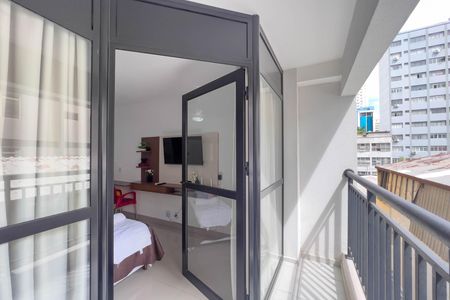 Studio para alugar com 24m², 1 quarto e sem vaga Studio para alugar com 24m², 1 quarto e sem vagaVaranda