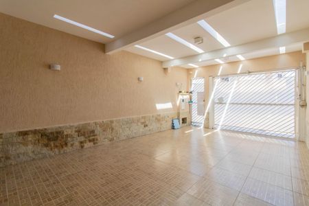 Casa à venda com 188m², 2 quartos e 2 vagasGaragem 