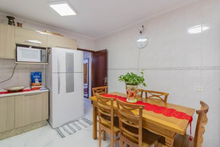 Casa à venda com 188m², 2 quartos e 2 vagasCozinha