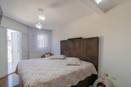 Casa à venda com 188m², 2 quartos e 2 vagasSuíte