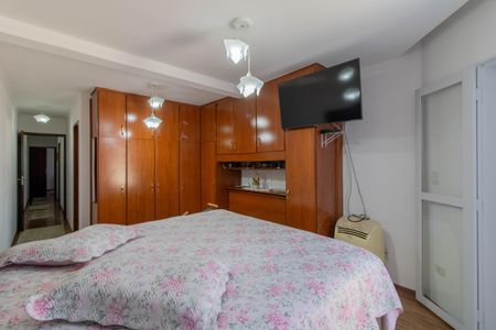 Casa à venda com 188m², 2 quartos e 2 vagasSuíte