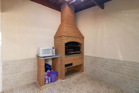 Casa à venda com 188m², 2 quartos e 2 vagasChurrasqueira
