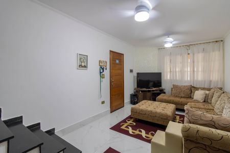 Sala de casa para alugar com 2 quartos, 188m² em Jardim Santa Clara, Guarulhos