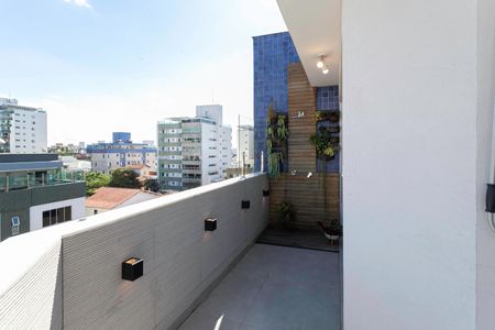 Apartamento à venda com 147m², 3 quartos e 2 vagasCobertura