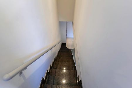 Apartamento à venda com 147m², 3 quartos e 2 vagasEscada