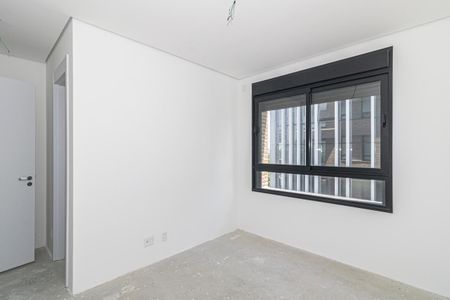 Apartamento à venda com 230m², 3 quartos e 4 vagasQuarto Suíte 2