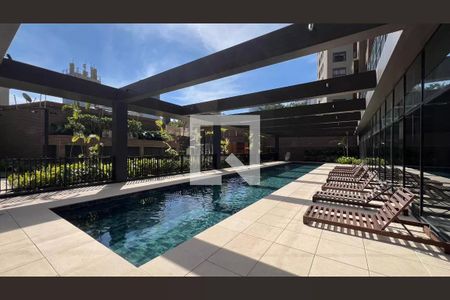 Apartamento à venda com 230m², 3 quartos e 4 vagasÁrea comum - Piscina