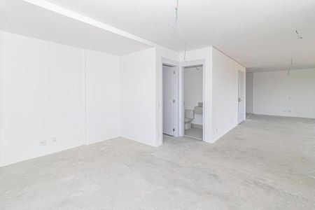 Apartamento à venda com 230m², 3 quartos e 4 vagasSala 2