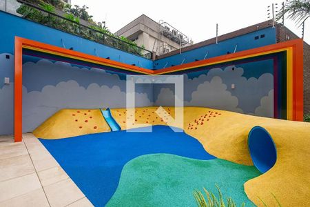 Apartamento à venda com 230m², 3 quartos e 4 vagasÁrea comum - Playground