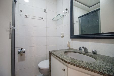 Apartamento para alugar com 310m², 3 quartos e 1 vaga Apartamento para alugar com 310m², 3 quartos e 1 vagaBanheiro