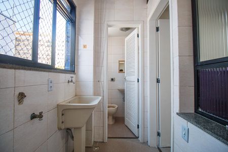 Apartamento para alugar com 310m², 3 quartos e 1 vaga Apartamento para alugar com 310m², 3 quartos e 1 vagaÁrea de Serviço