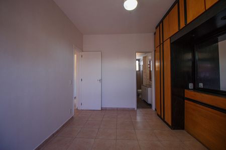 Apartamento para alugar com 310m², 3 quartos e 1 vaga Apartamento para alugar com 310m², 3 quartos e 1 vagaQuarto Suite