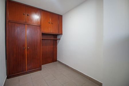 Apartamento para alugar com 310m², 3 quartos e 1 vaga Apartamento para alugar com 310m², 3 quartos e 1 vagaQuarto de Serviço