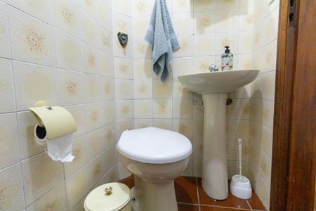 Casa à venda com 179m², 4 quartos e 3 vagasBanheiro 1
