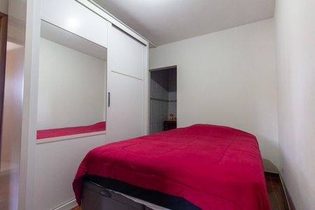 Casa à venda com 179m², 4 quartos e 3 vagasQuarto 2