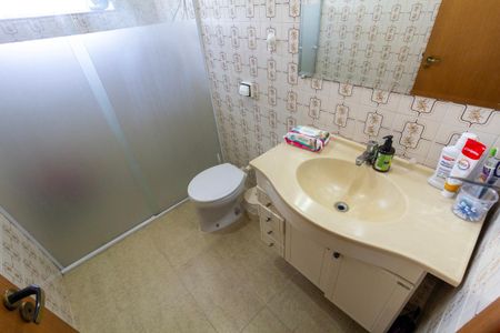 Casa à venda com 179m², 4 quartos e 3 vagasBanheiro 2