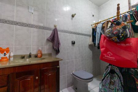 Casa à venda com 179m², 4 quartos e 3 vagasBanheiro 3