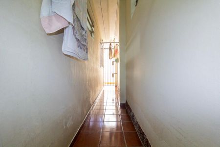 Casa à venda com 179m², 4 quartos e 3 vagasCorredor