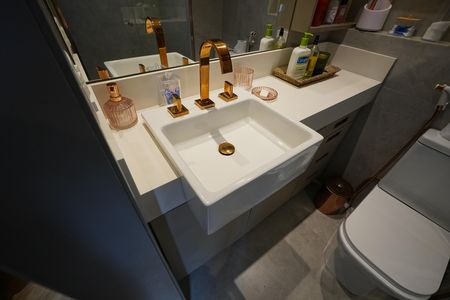 Apartamento à venda com 60m², 2 quartos e 2 vagasSuíte