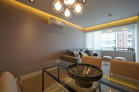 Apartamento à venda com 60m², 2 quartos e 2 vagasSala