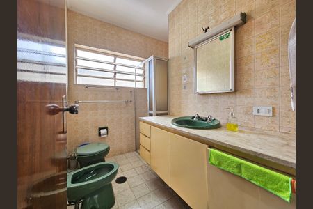 Casa à venda com 300m², 5 quartos e 8 vagasBanheiro