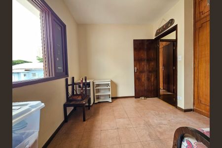 Casa à venda com 300m², 5 quartos e 8 vagasQuarto 1