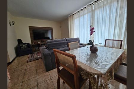 Sala de casa à venda com 5 quartos, 300m² em Vila Congonhas, São Paulo