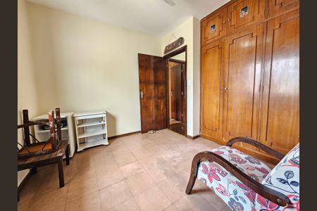 Casa à venda com 300m², 5 quartos e 8 vagasQuarto 1