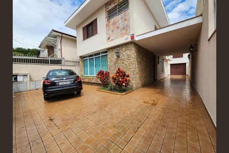 Casa à venda com 300m², 5 quartos e 8 vagasQuintal