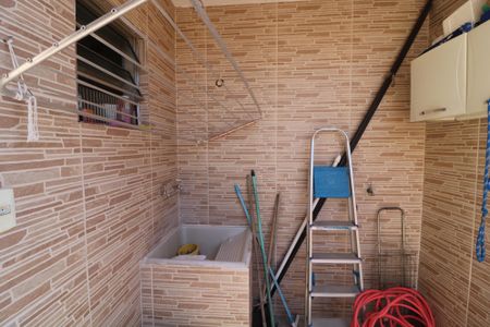 Casa à venda com 134m², 4 quartos e sem vagaÁrea de Serviço C1