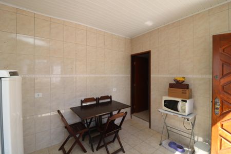 Casa à venda com 134m², 4 quartos e sem vagaCozinha C1