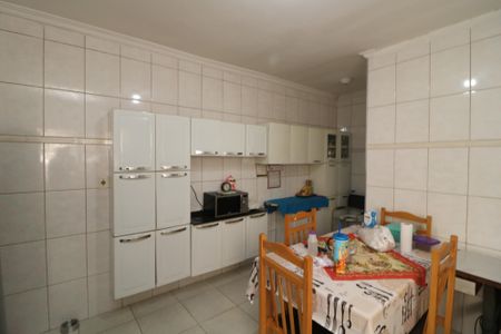 Casa à venda com 134m², 4 quartos e sem vagaCozinha C2