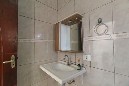 Casa à venda com 134m², 4 quartos e sem vaga