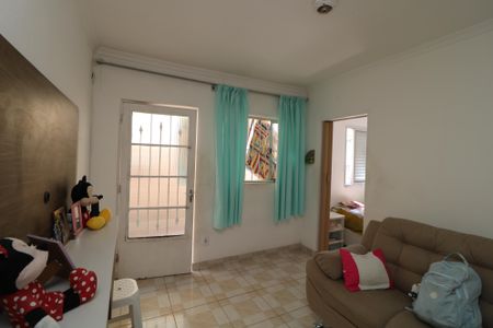 Casa à venda com 134m², 4 quartos e sem vagaSala C2