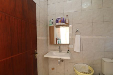 Casa à venda com 134m², 4 quartos e sem vagaBanheiro C1