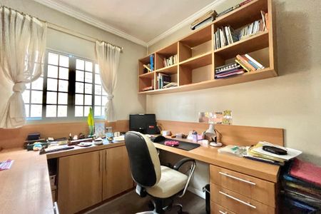 Casa à venda com 230m², 3 quartos e 2 vagasQuarto 2