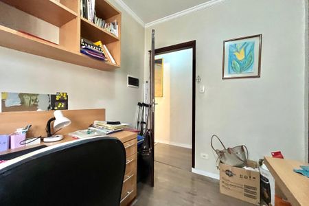 Casa à venda com 230m², 3 quartos e 2 vagasQuarto 3