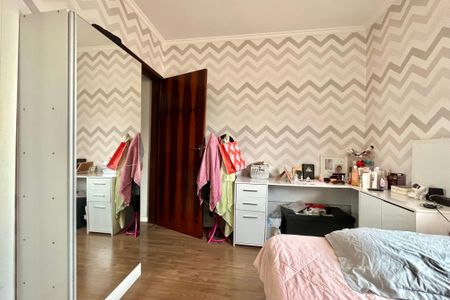 Casa à venda com 230m², 3 quartos e 2 vagasQuarto 3