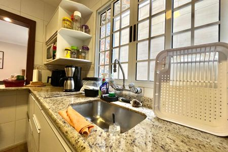 Casa à venda com 230m², 3 quartos e 2 vagasCozinha