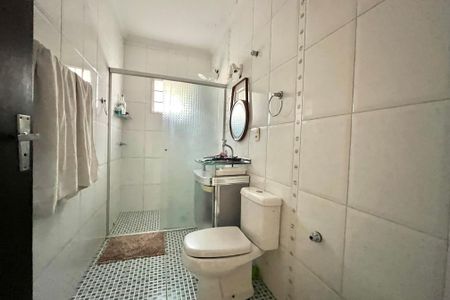 Casa à venda com 230m², 3 quartos e 2 vagasBanheiro Corredor