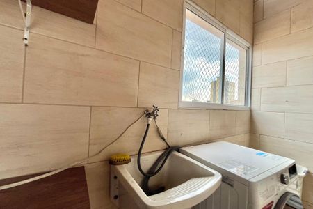 Casa à venda com 230m², 3 quartos e 2 vagasÁrea de Serviço