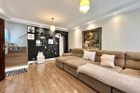 Casa à venda com 230m², 3 quartos e 2 vagasSala