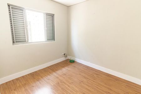 Casa à venda com 100m², 5 quartos e 2 vagas Casa à venda com 100m², 5 quartos e 2 vagasQuarto 2