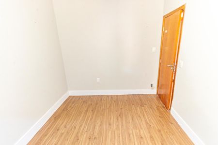 Casa à venda com 100m², 5 quartos e 2 vagas Casa à venda com 100m², 5 quartos e 2 vagasQuarto 2
